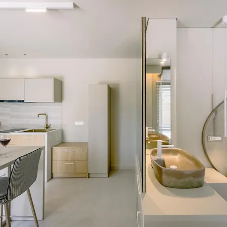 Nidra With Private Pool Apartment