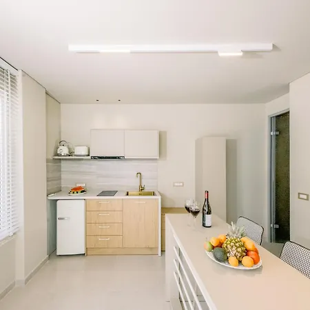 Apartment Nidra With Private Pool