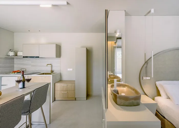 Nidra With Private Pool Apartment