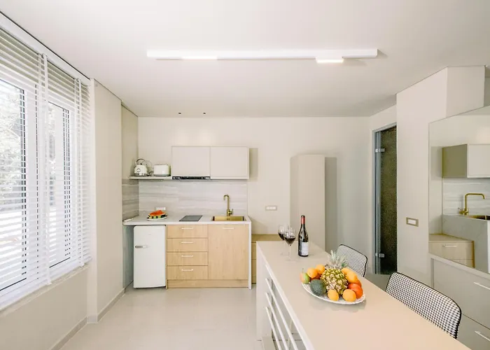 Apartment Nidra With Private Pool